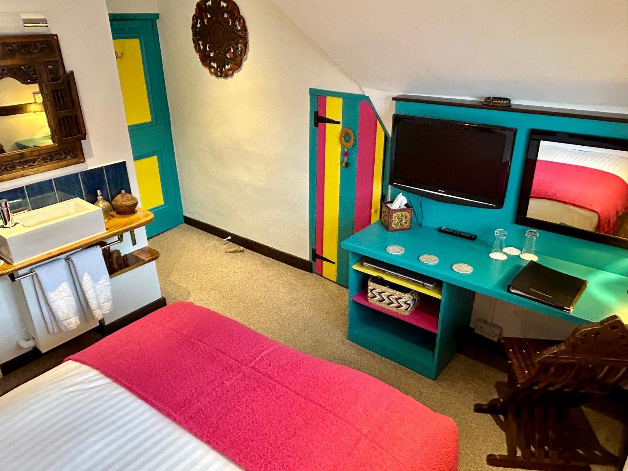 House Of Agnes 4*